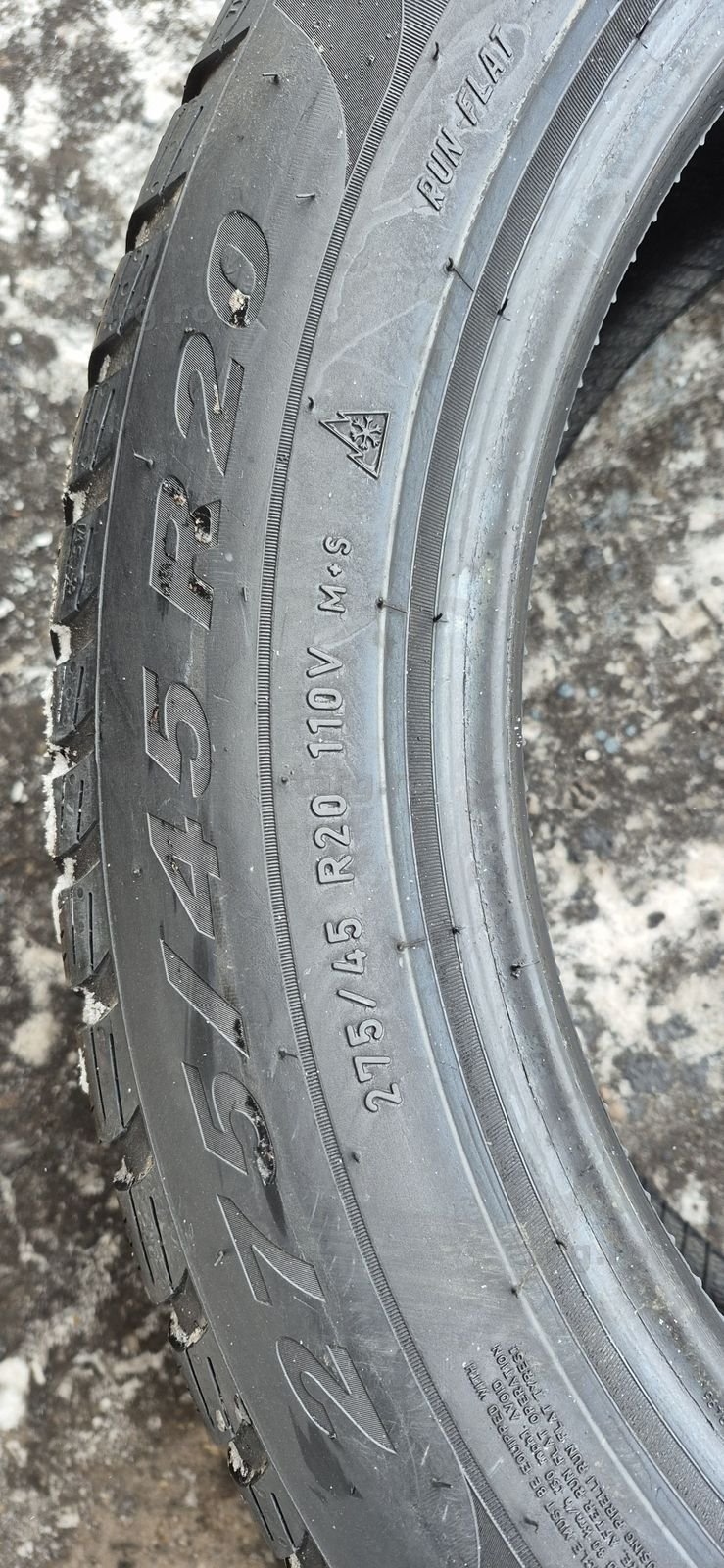 4 anvelope iarna RFT Pirelli,fata 275/45/20,spate 305/40/20.Pret/buc. 6