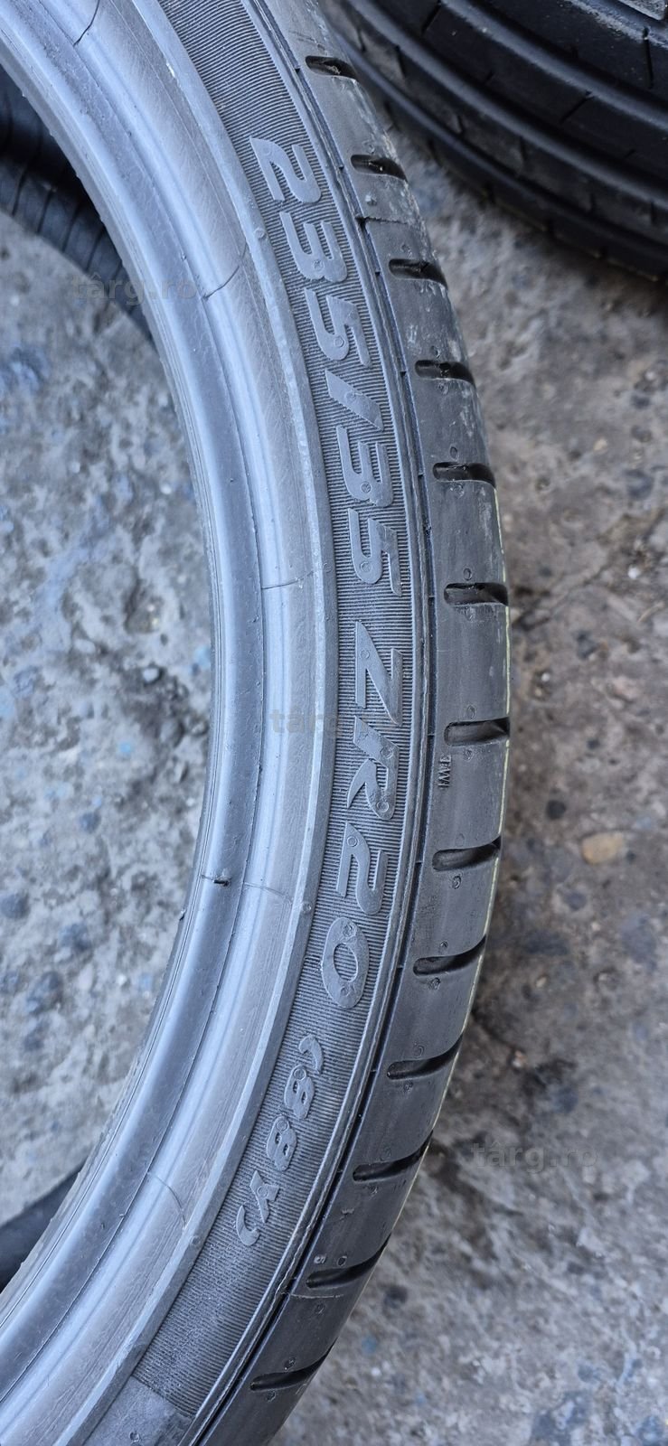 4 anvelope vara Pirelli 235/35/20.Pretul este pe bucata. 6