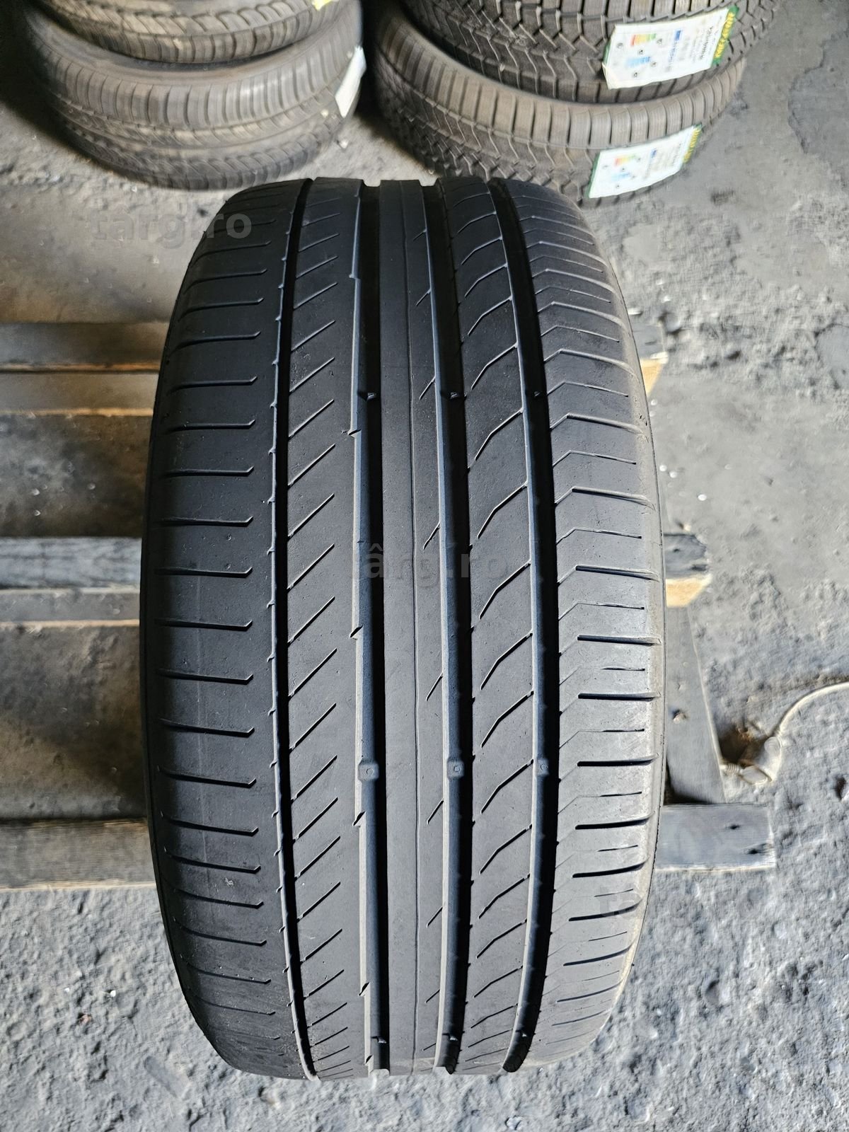 1 anvelopa vara Continental 255 40 20