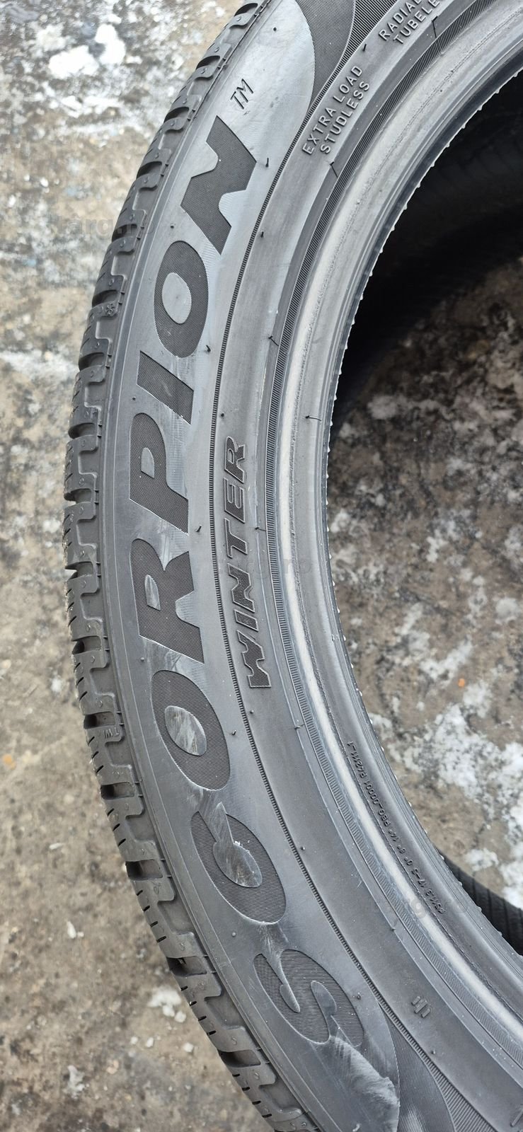 4 anvelope iarna RFT Pirelli,fata 275/45/20,spate 305/40/20.Pret/buc. 5