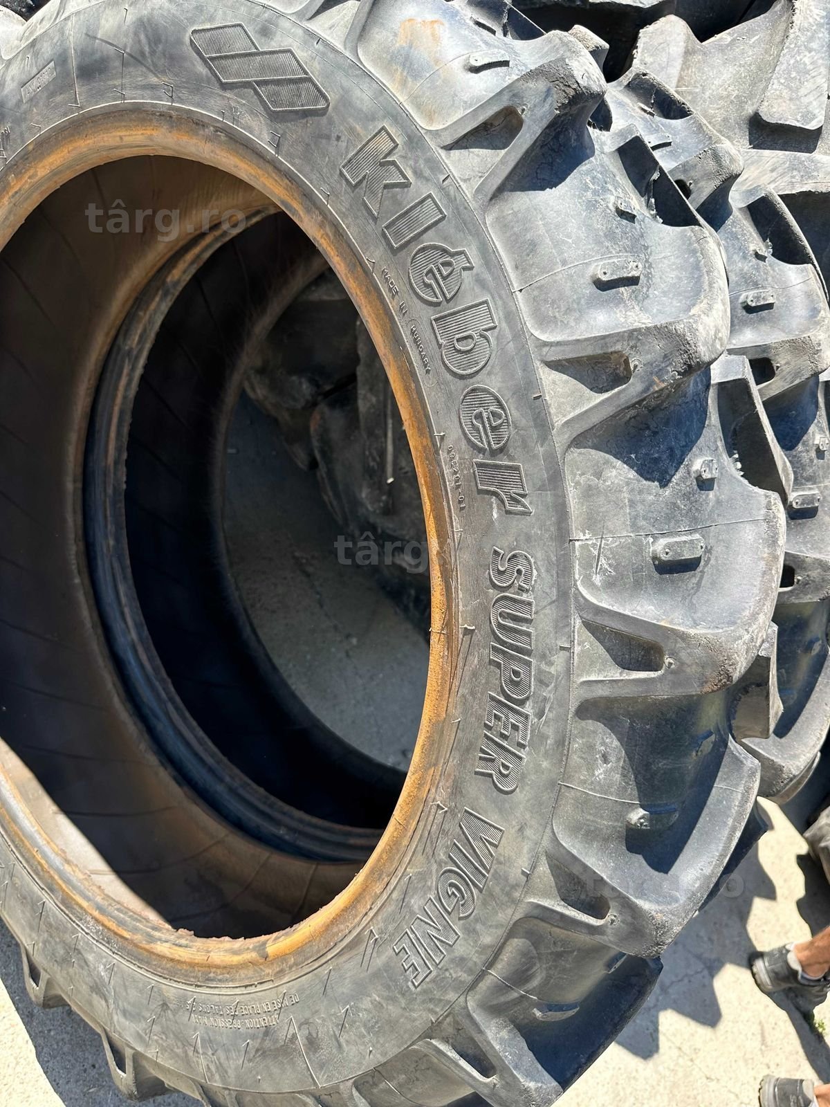 Anvelope sh 9.5 r28 Kleber 3