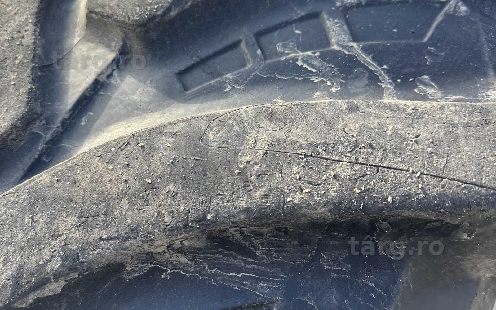 Cauciucuri 540/65 R28 Petlas 4