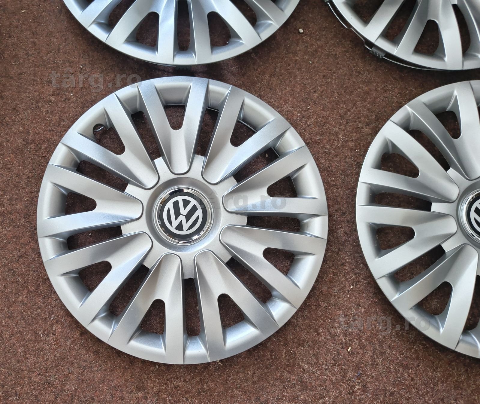 Capace NOI pt  jante  roti R 15  Vw Golf Passat Touran Tiguan  Polo Caddy