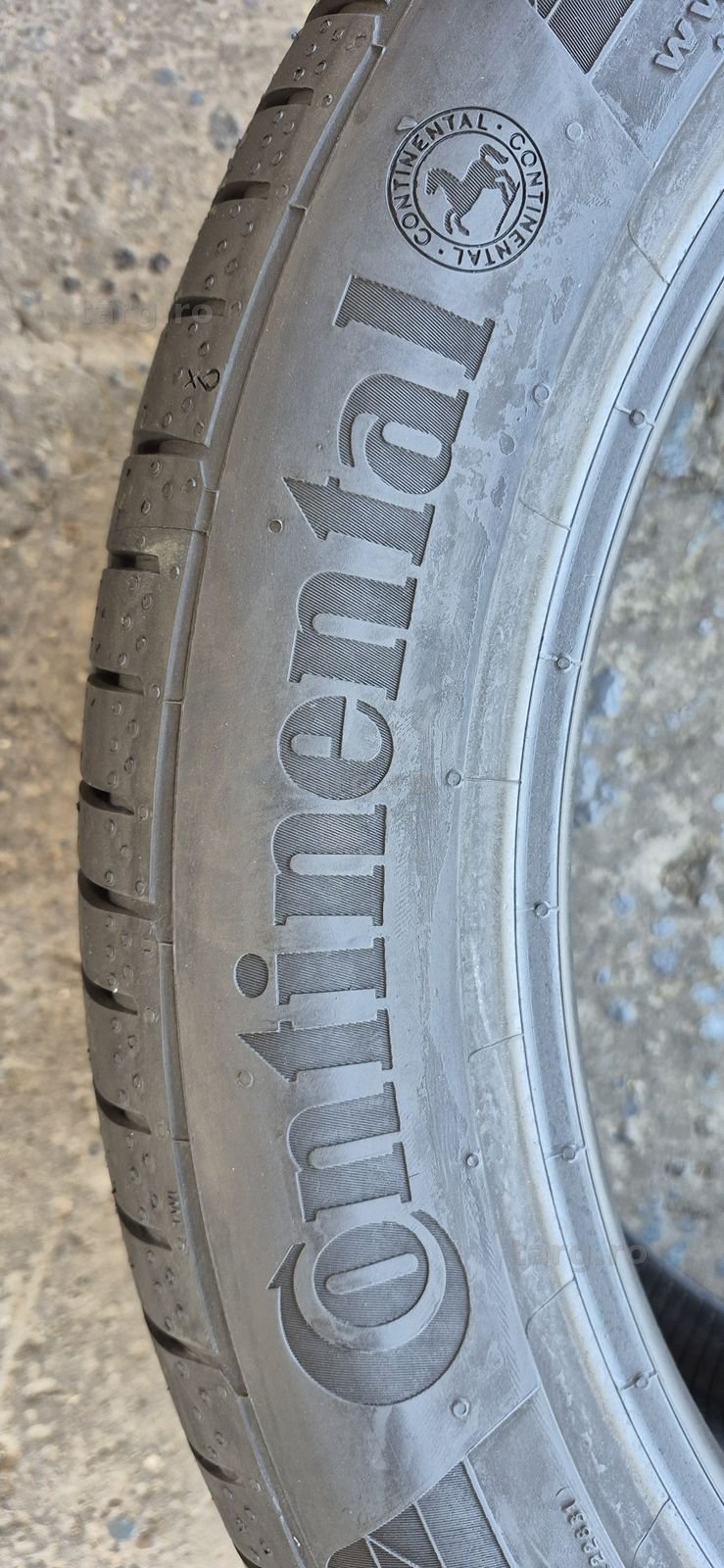 4 anvelope vara noi,fata Dunlop 245/45/19,spate Continental 275/40/19.Pretul este pe bucata. 6