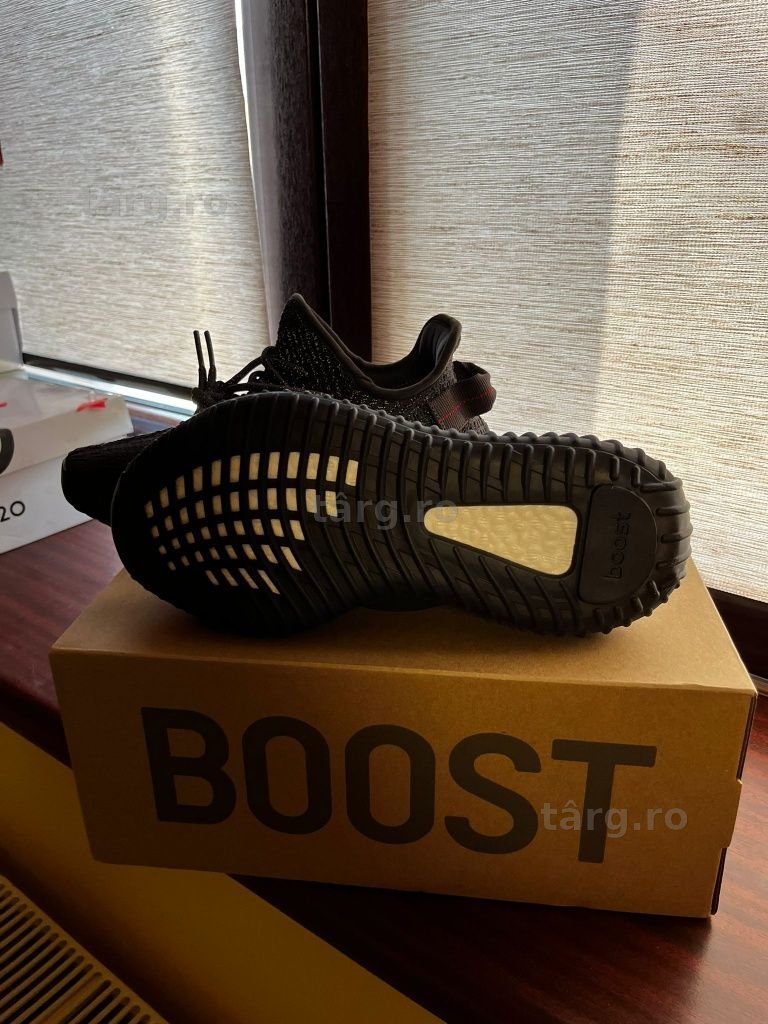 Adidas yeezy boost 350 v2 4
