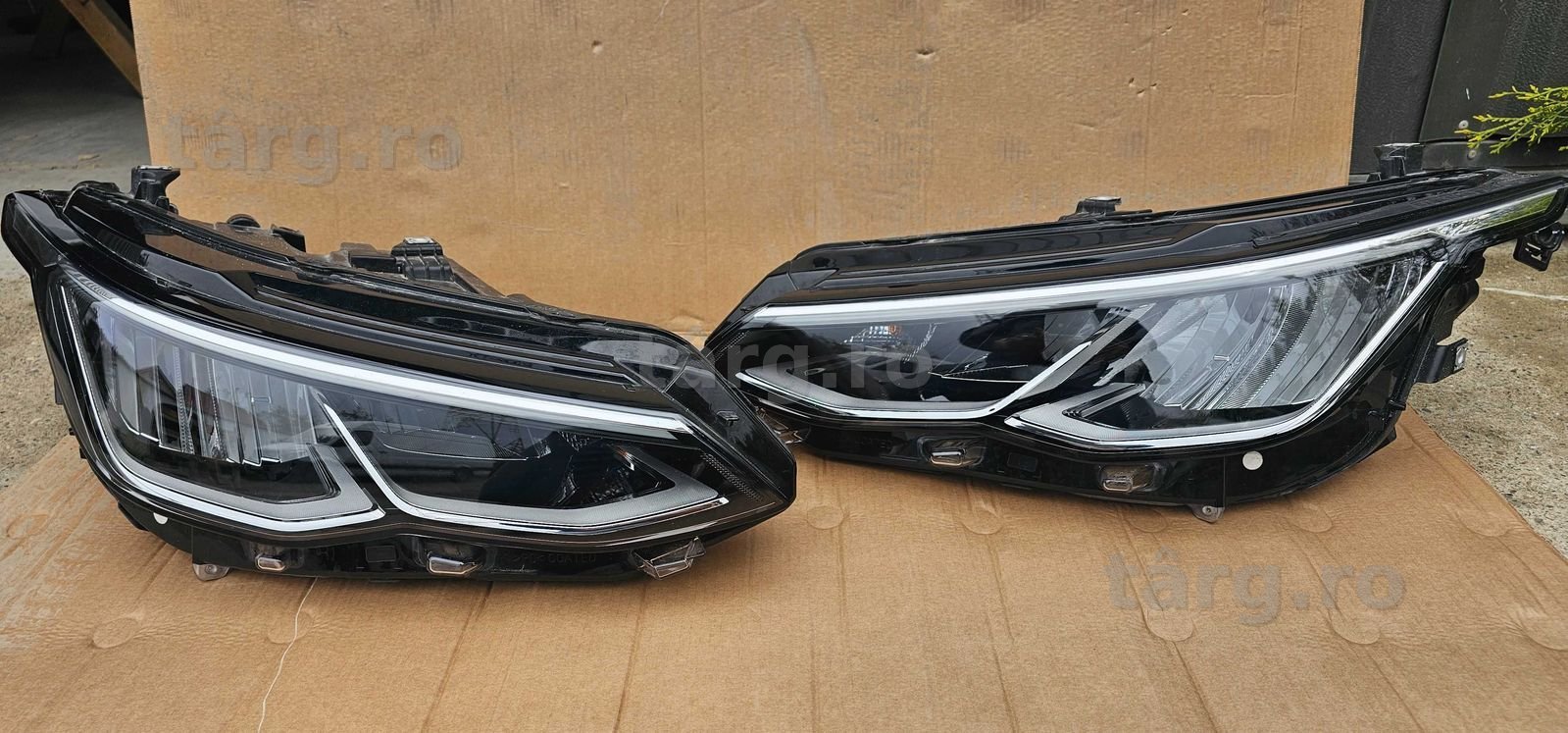 Far stanga / dreapta Full LED Vw Golf 8 2020 2021