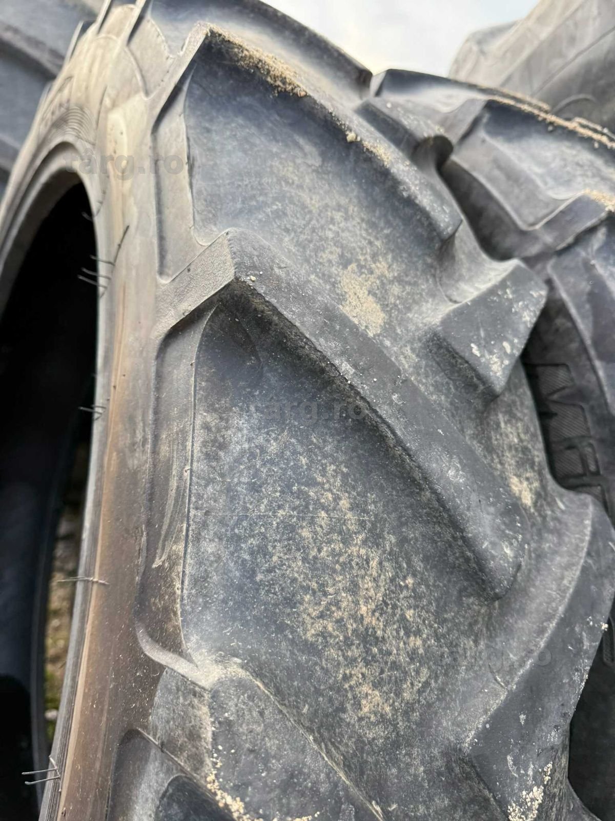 Anvelope 300.85 R42 Mitas 4