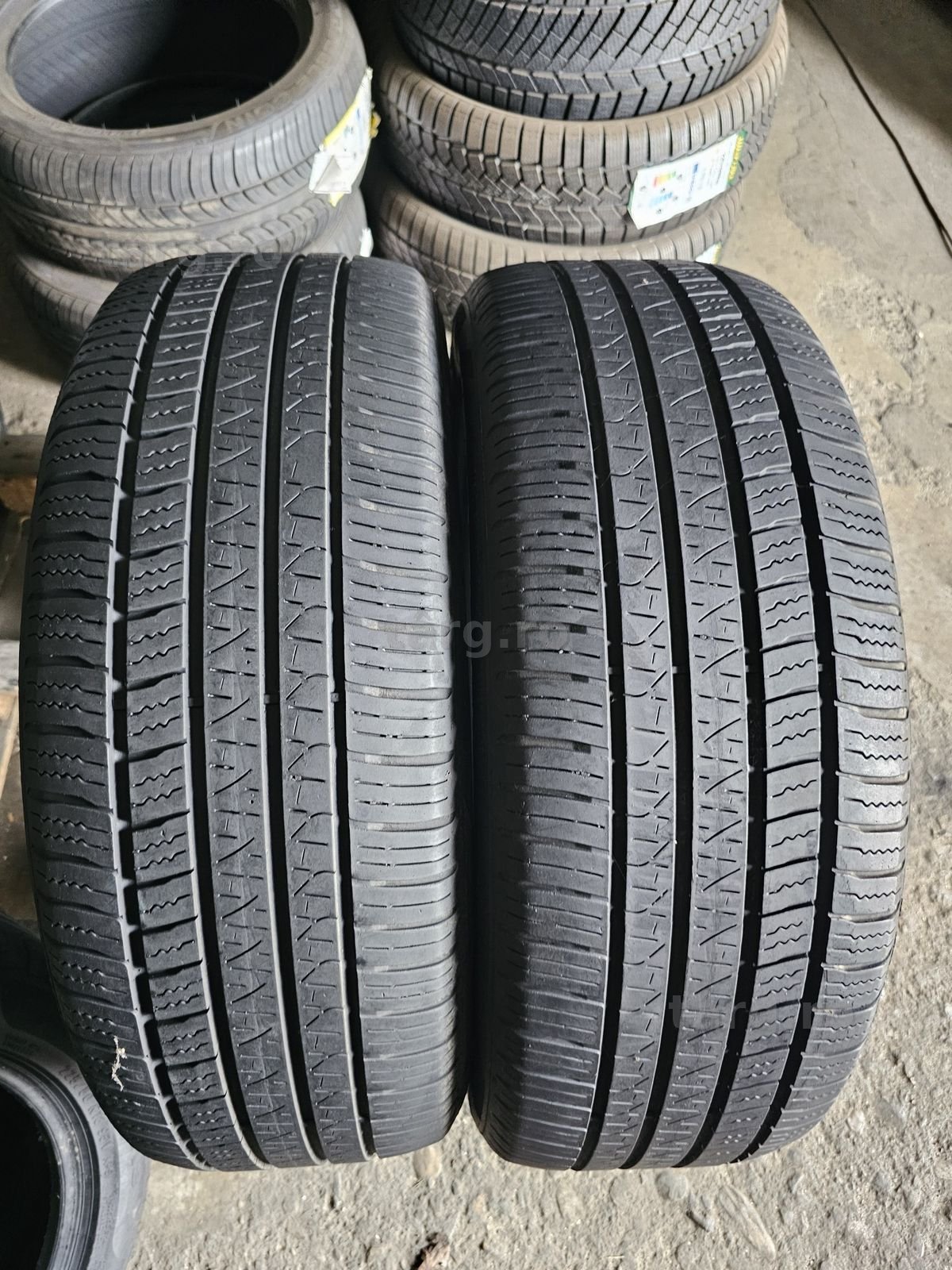 2 anvelope allseason 235 55 19 Pirelli