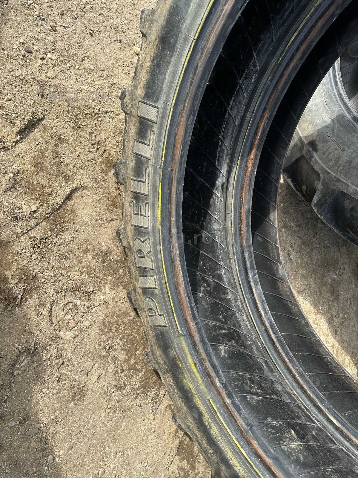 Anvelope 9.5 R44 Pirelli 3