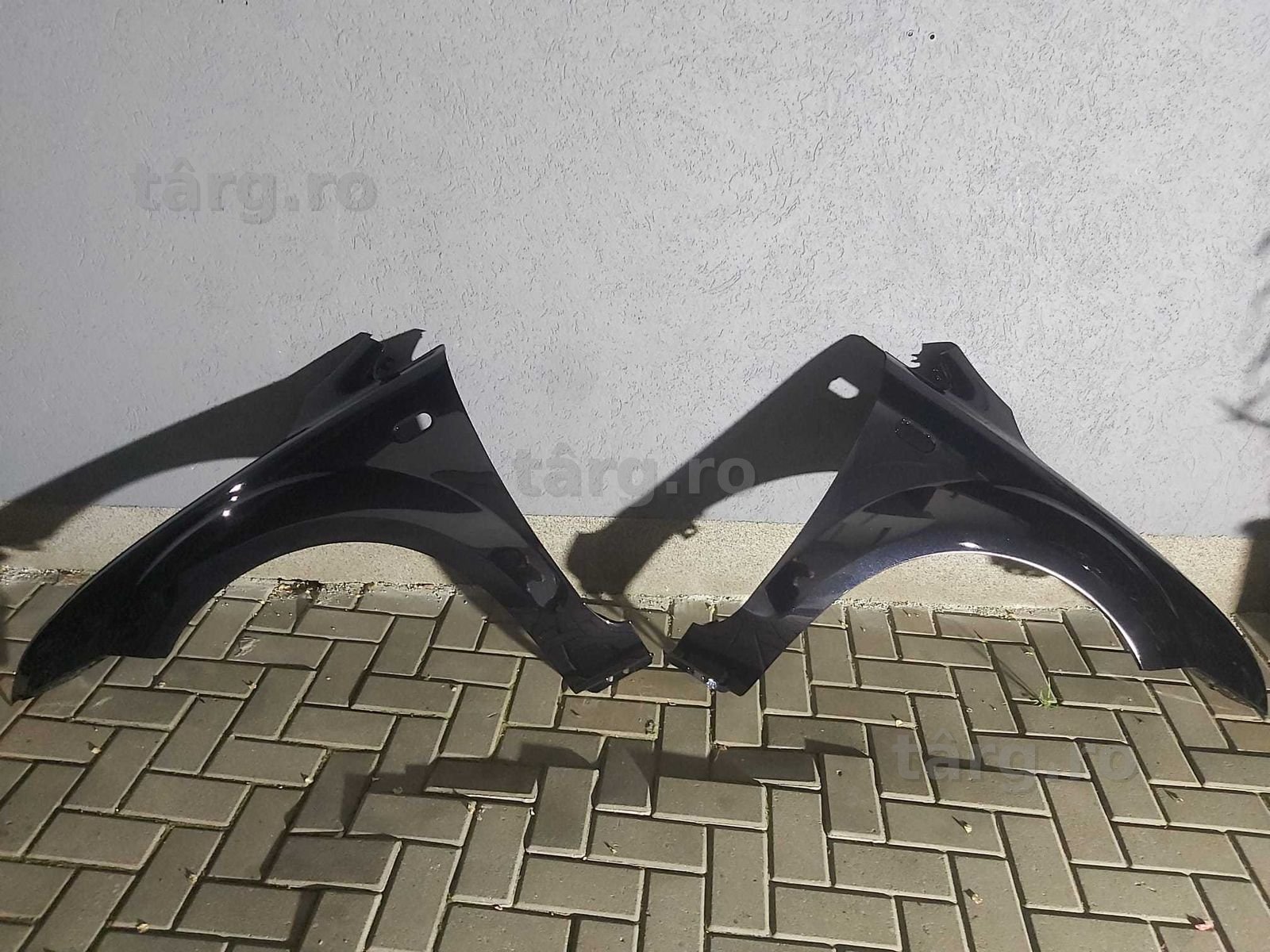 Aripa Fata Dreapta & Stanga Ford Focus 2/II 2004-2008 Vopsita Negru