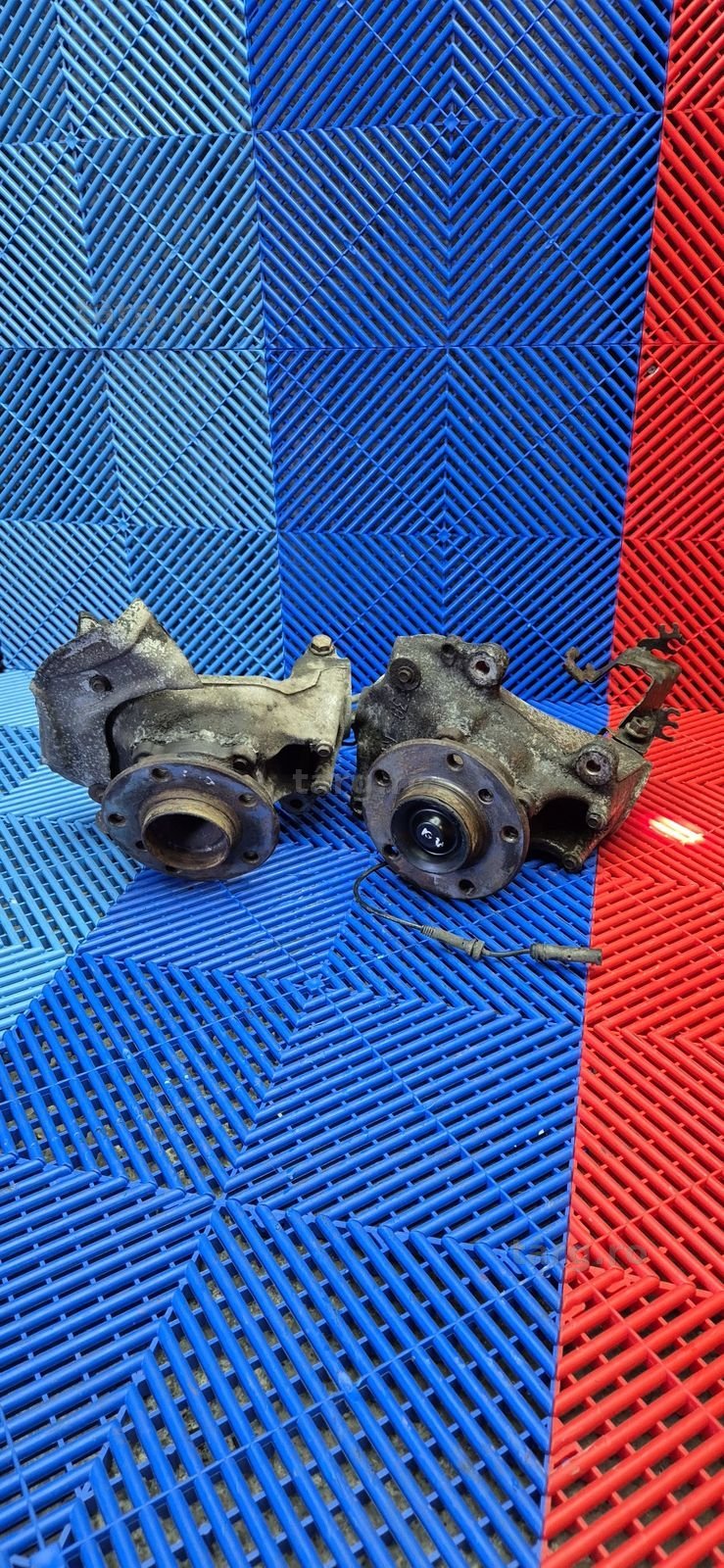 Fuzeta fata bmw seria 3 f30 f31 stanga-dreapta  2.0d N47 214
