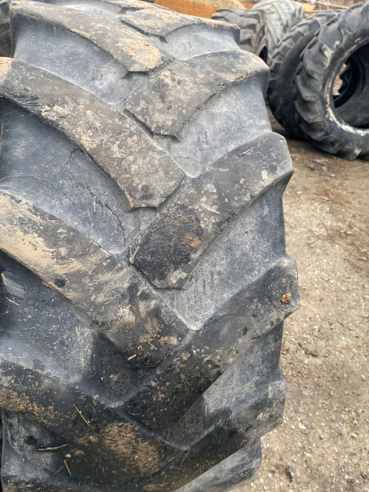 Anvelope 405.70 R24 mitas 5