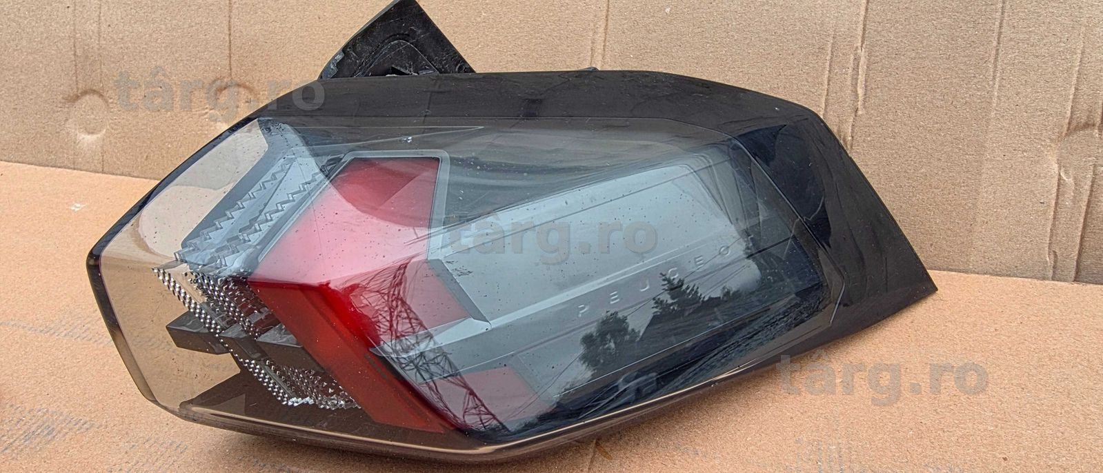 Stop dreapta Peugeot 2008 an 2019 2020 / 2021 / 2022 2023