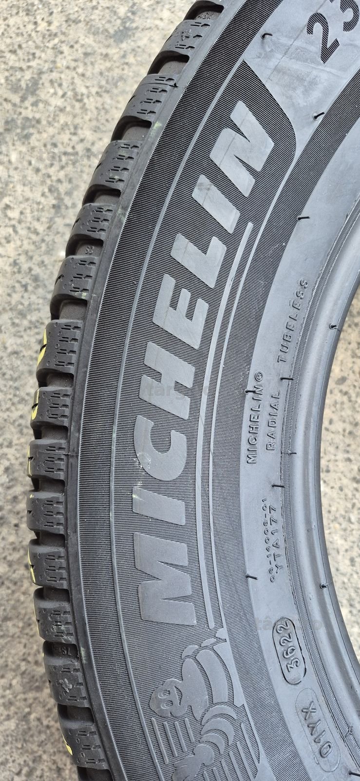 2 anvelope M+S Michelin 235/60/17,dot 2022.Pretul este pe bucata. 3