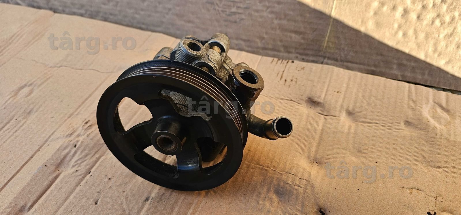Pompa servodirectie Toyota Avensis T25 2.0 D4D 2003 2004 / 2005 2006