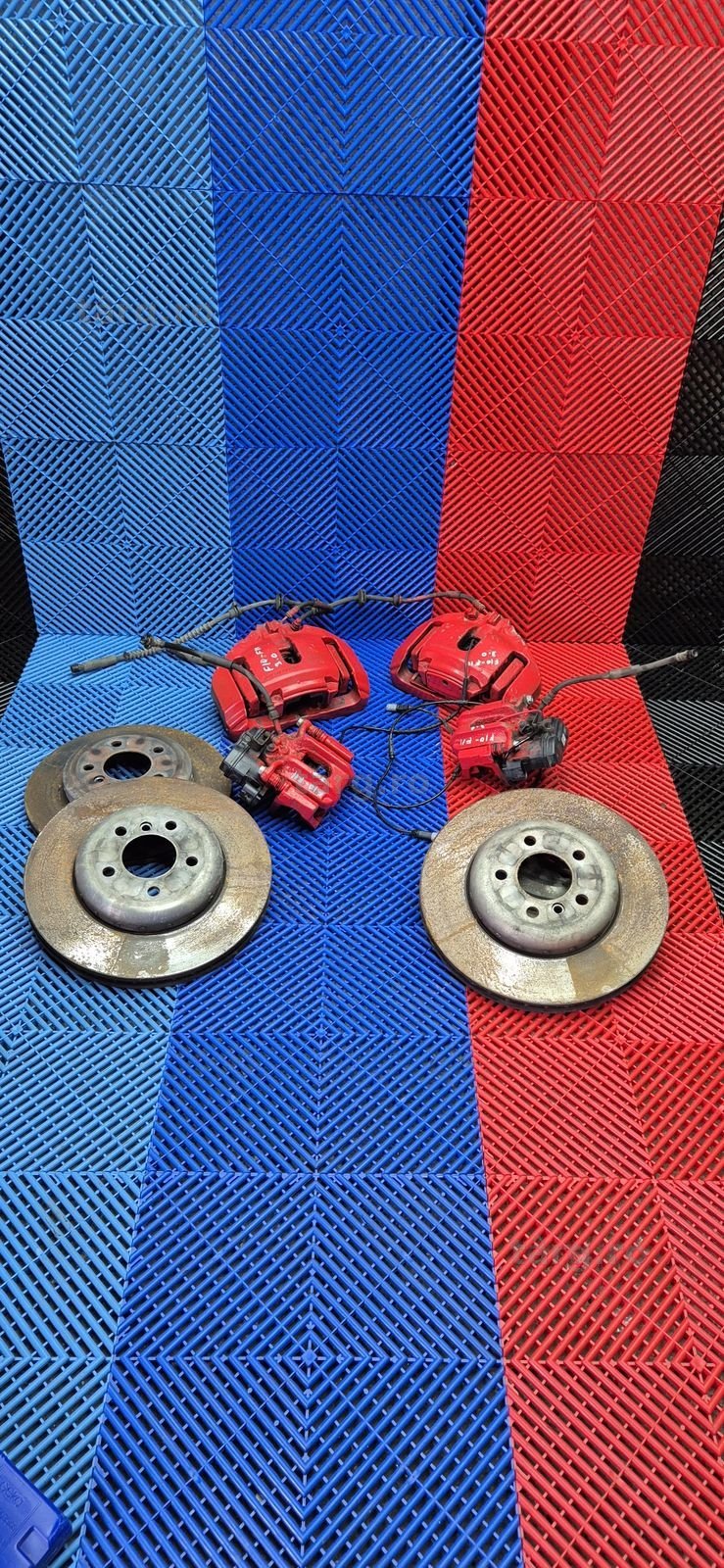 Discuri/etrieri/chit frânare bmw seria 5 f10 f11 3.0d N57 2013
