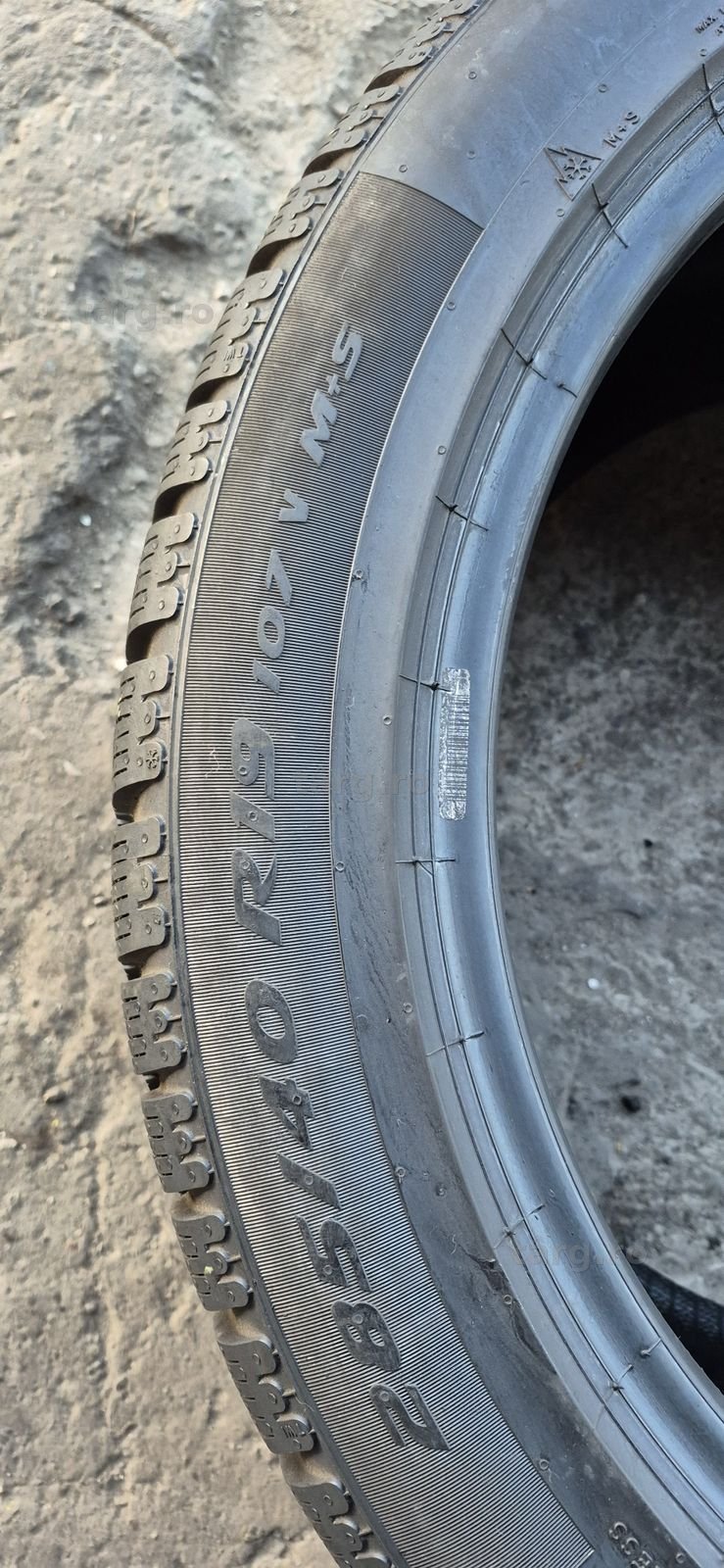 2 anvelope iarna Pirelli 285/40/19,dot 2022.Pretul este pe bucata 5