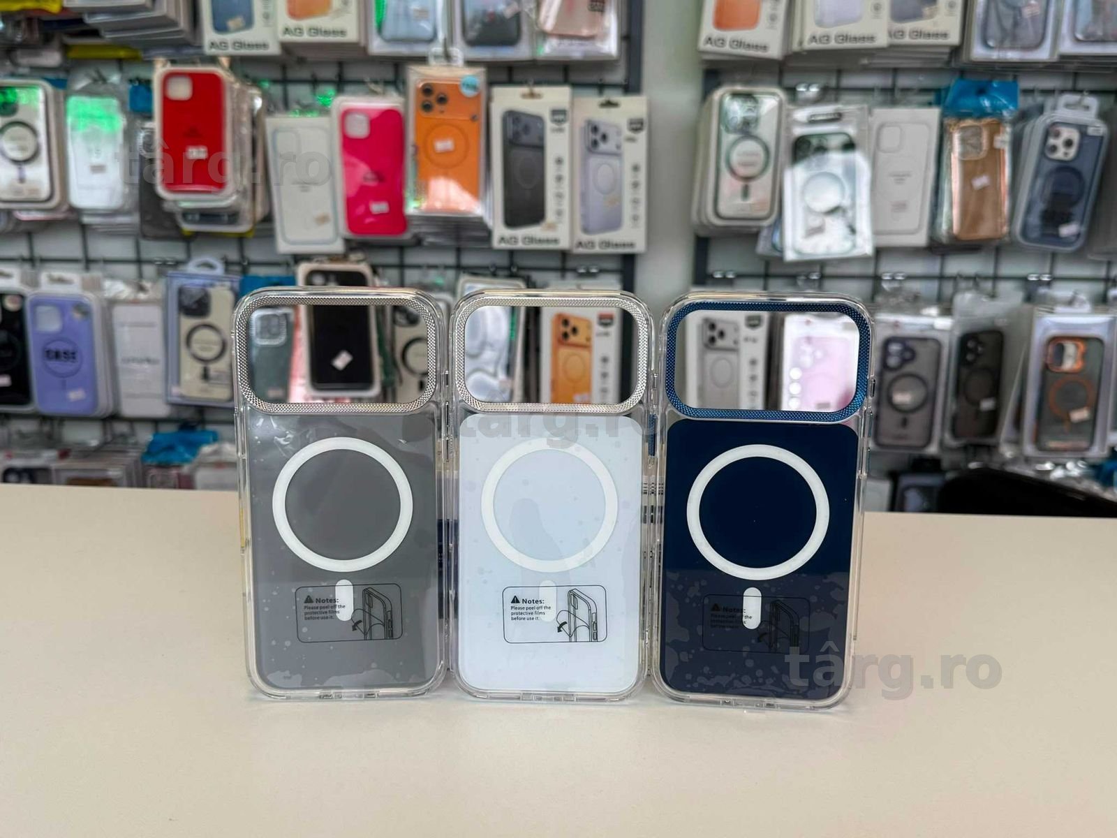 Huse TPU, transparente, spate colorat, MagSafe iPhone 17 Pro Max.