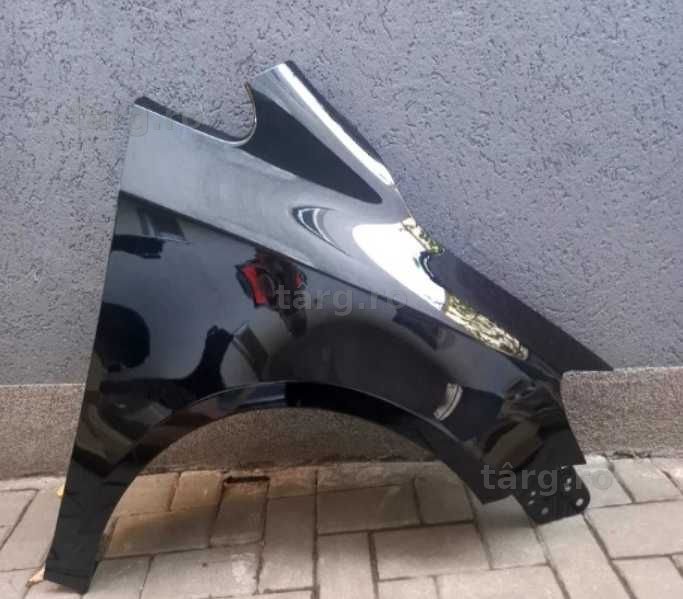 Aripa Fata Dreapta VW Golf 5/V Plus An 2005-2009 Vopsita Negru