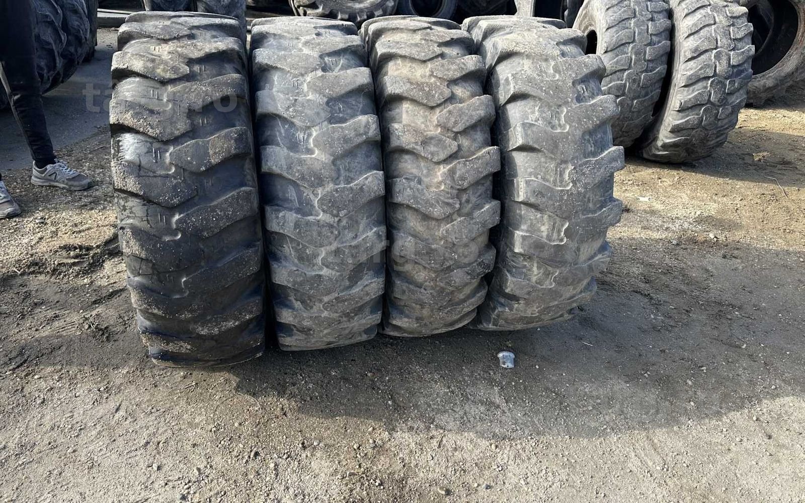 Cauciucuri 12.5 R20 Mitas 2
