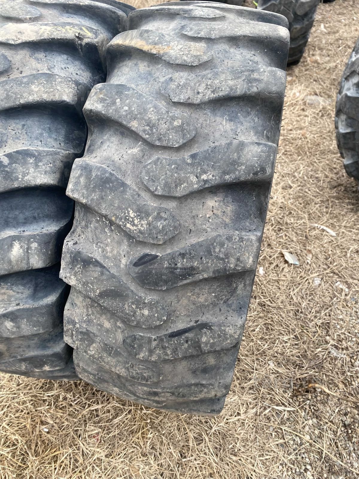 Cauciuc 12.5 R18 5