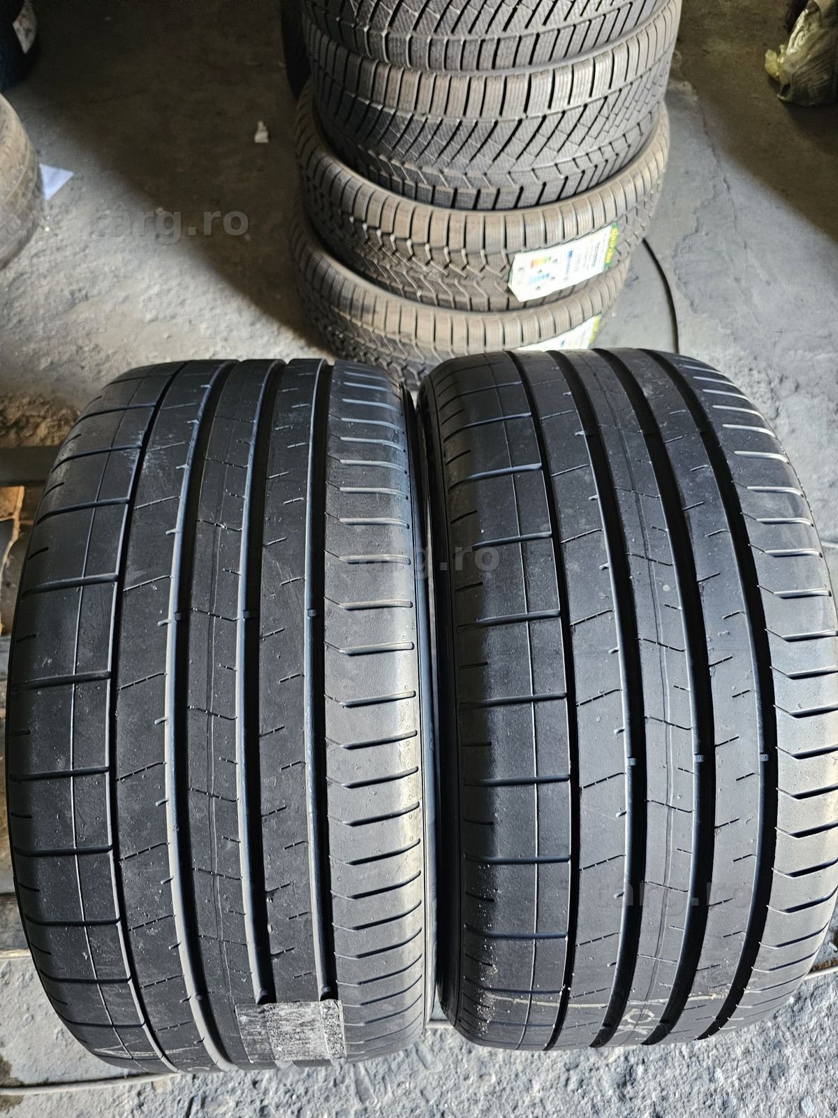 2 anvelope vara 265 35 20 Pirelli Pzero 6.4mm
