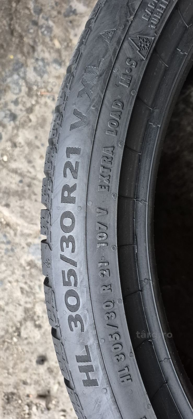 4 anvelope iarna Continental,fata 255/35/21,spate 305/30/21.Pret/buc. 7