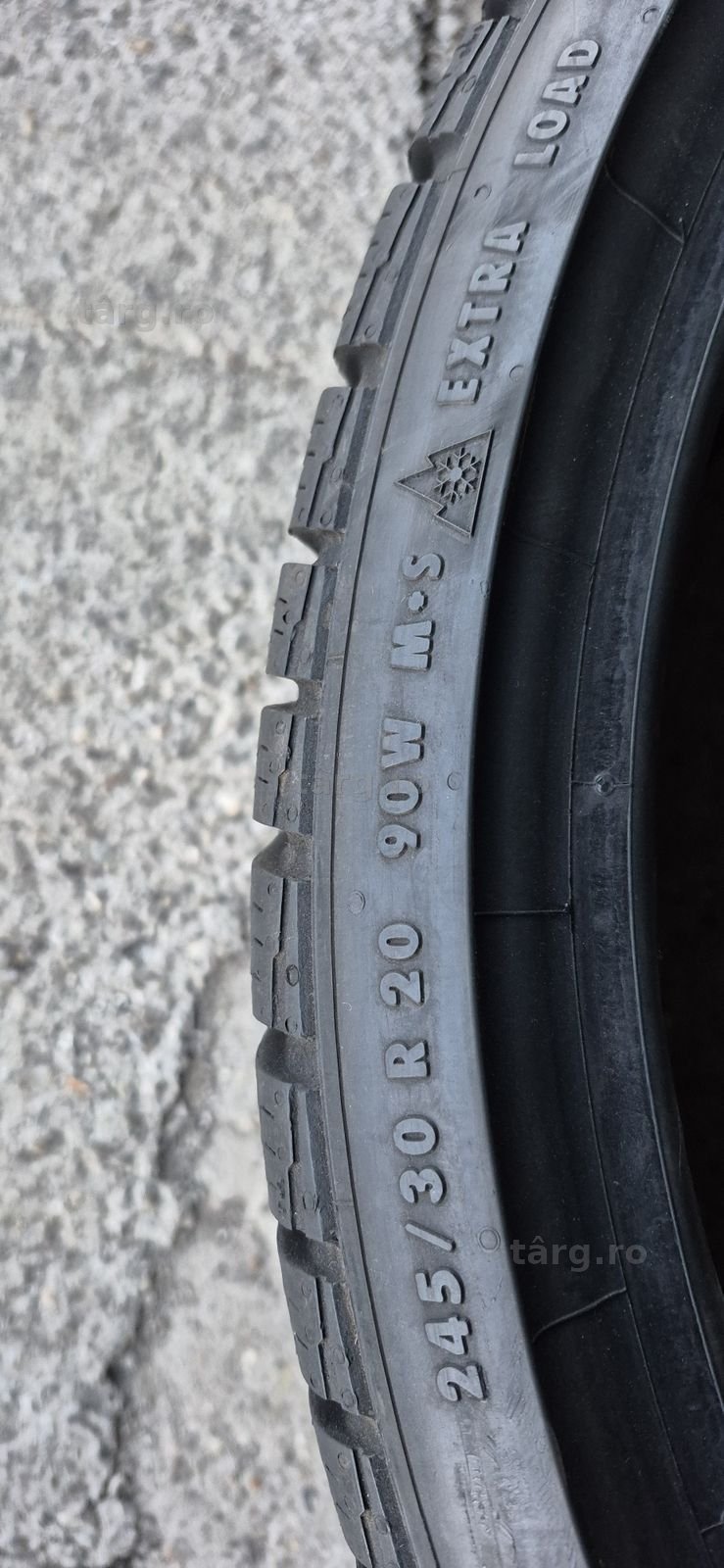 4 anvelope iarna ca si noi,2 Continental,2 Hankook,245/30/20.Pret/buc. 6