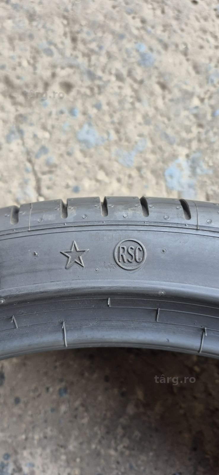 2 anvelope vara Pirelli runflat  275/35/21.Pretul este pe bucata. 7