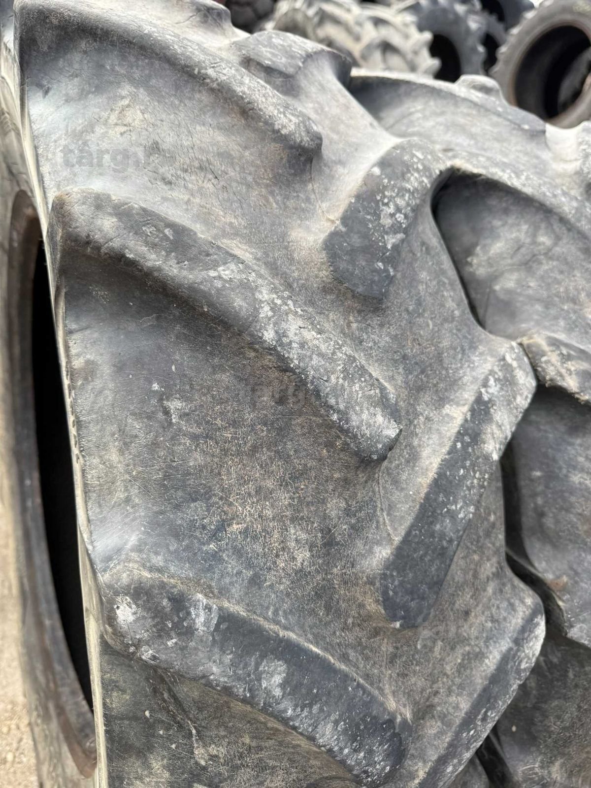 Anvelope 320/70 R24 Continental 4