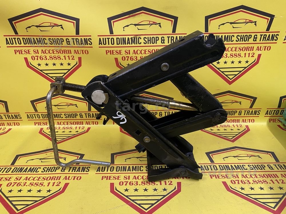 Cric auto original Volvo C70 S70 An 1997-2002 cod produs oem 8623665
