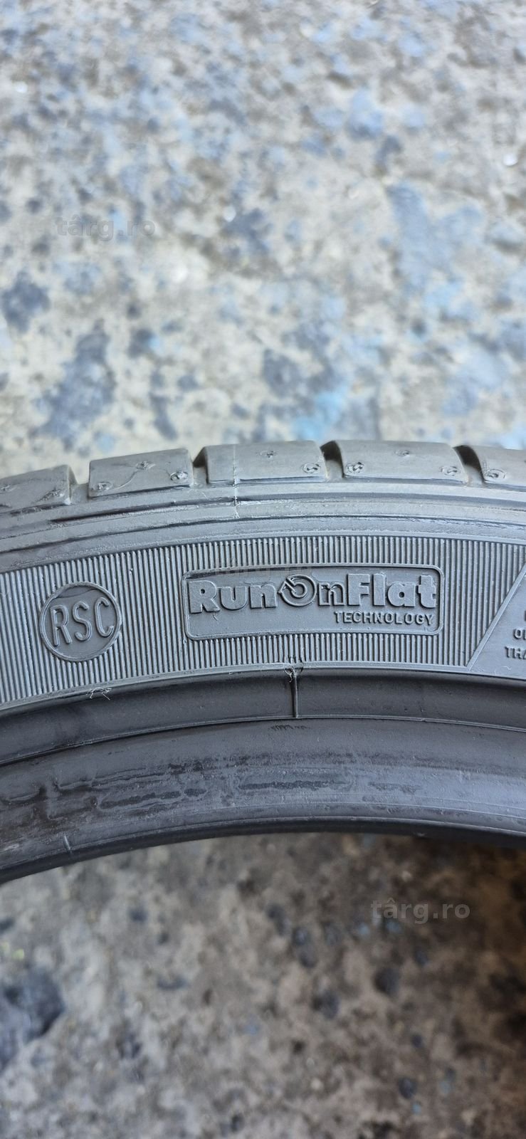 4 anvelope vara runflat Dunlop,fata 245/40/19,spate 275/35/19.Pretul este pe bucata. 8