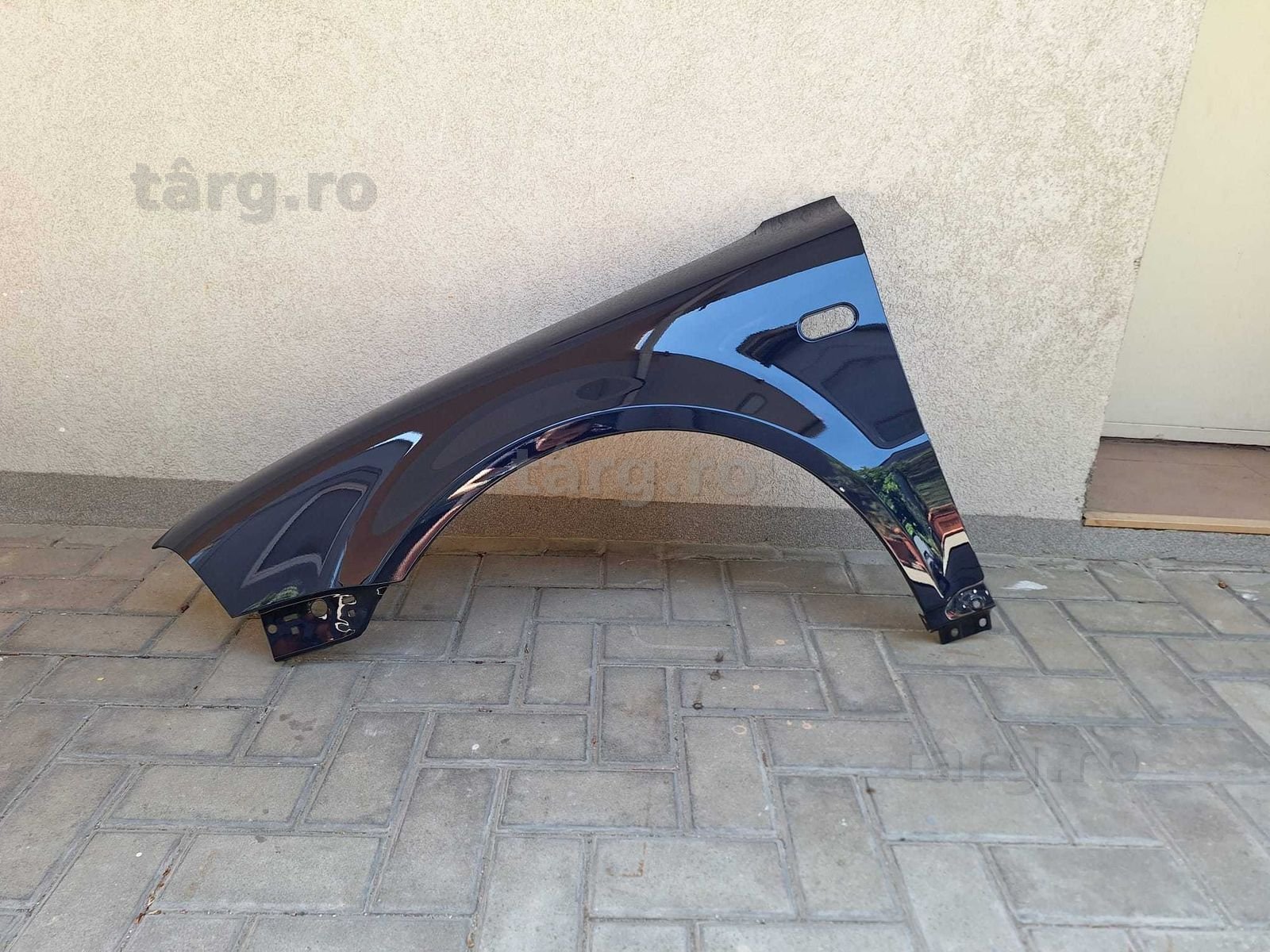 Aripa Fata Stanga VW Passat B5.5 An 2000-2003 Vopsita Albastru