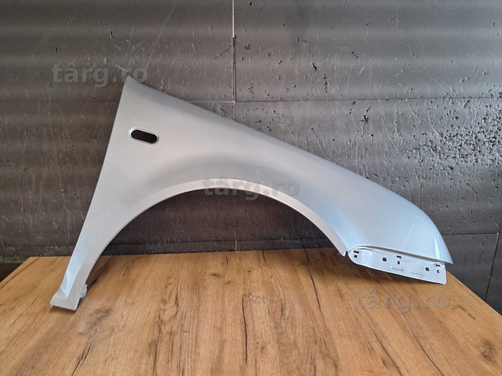 Aripa Fata Dreapta VW Bora 1998-2005 (LA7W (Gri))
