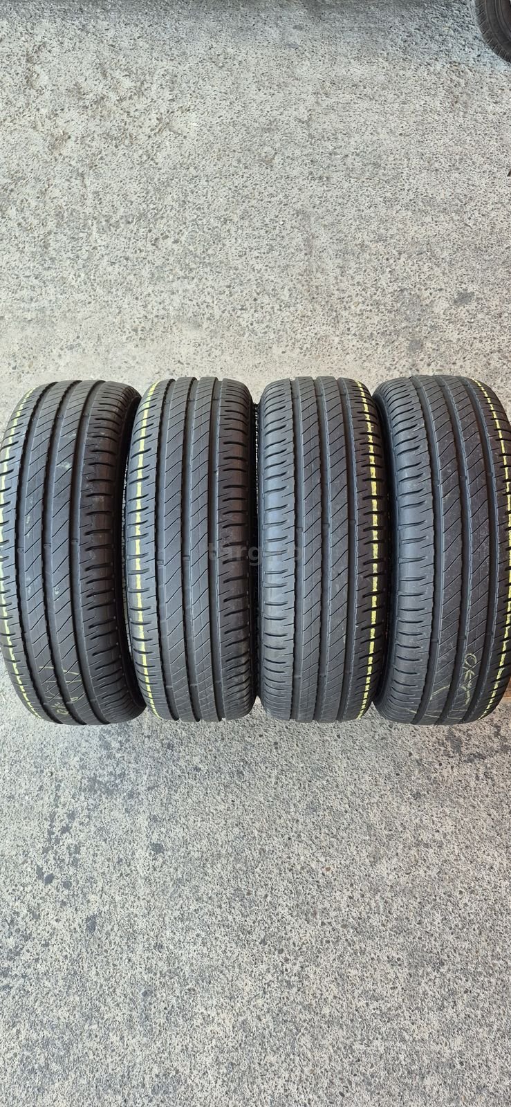 4 anvelope vara Michelin 195/60/16C,dot 2023-2024.Pretul este pe bucata.