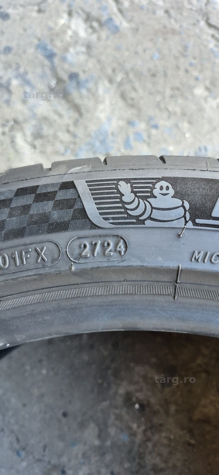 4 anvelope vara Michelin,fata 255/40/20,spate 295/35/20.Pret/buc 8
