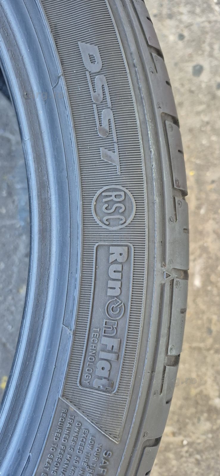 4 anvelope vara runflat Dunlop,fata 285/35/21,spate 325/30/21.Pretul este pe bucata. 7