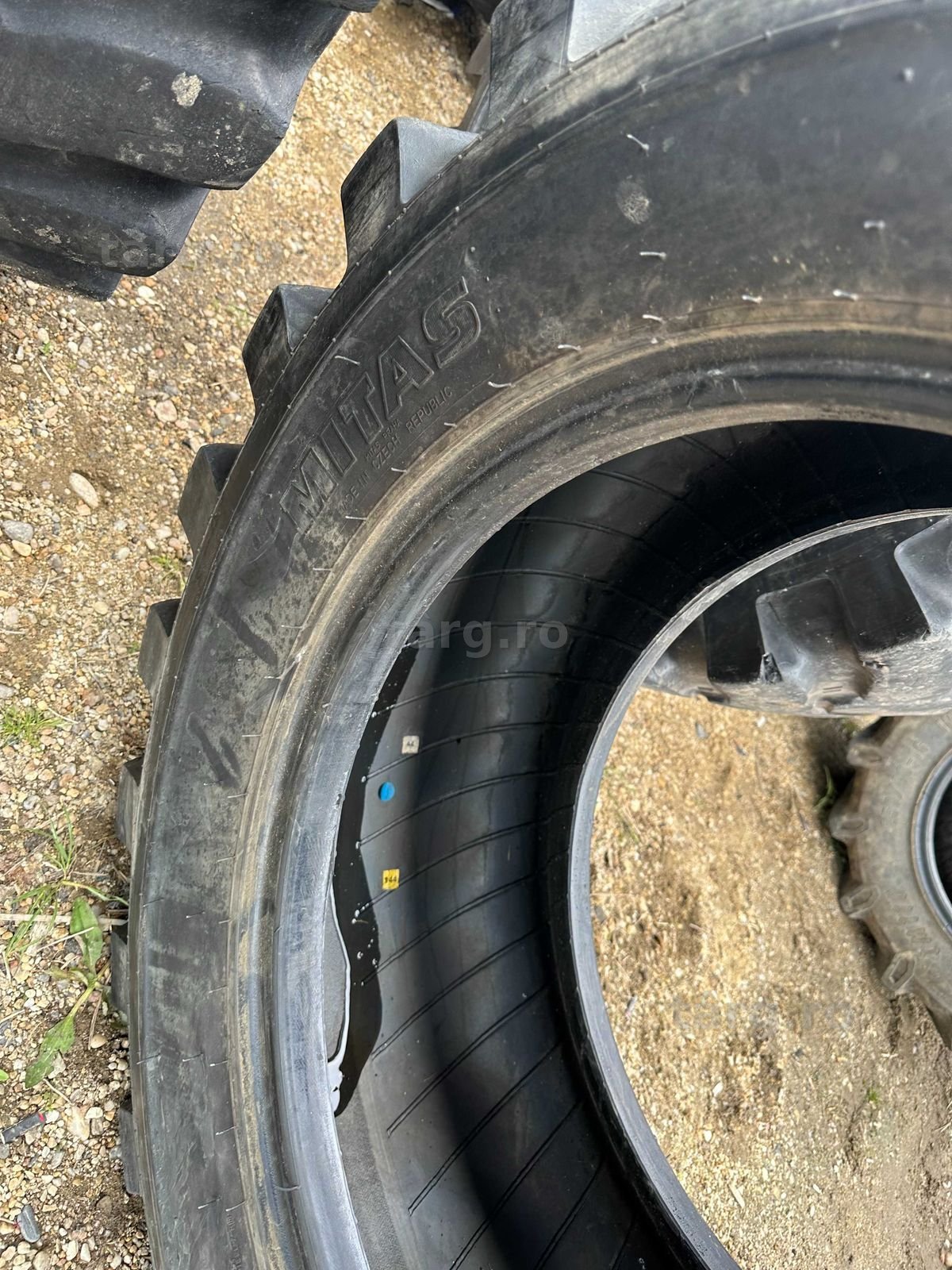 Cauciucuri 405/70 R24 4