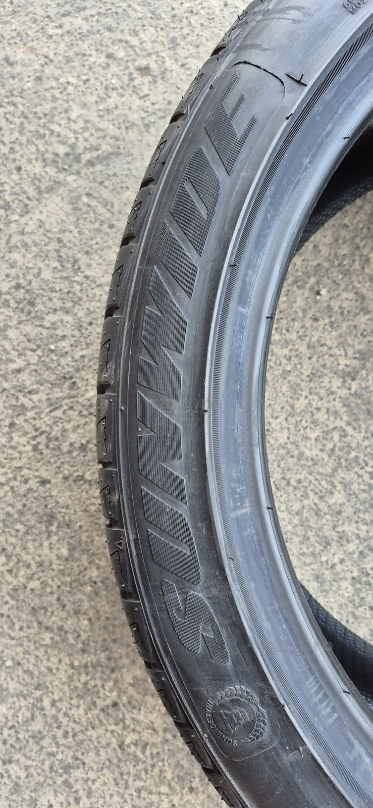 2 anvelope vara noi Sunwide 275/35/18,dot 2025.Pretul este pe bucata. 3