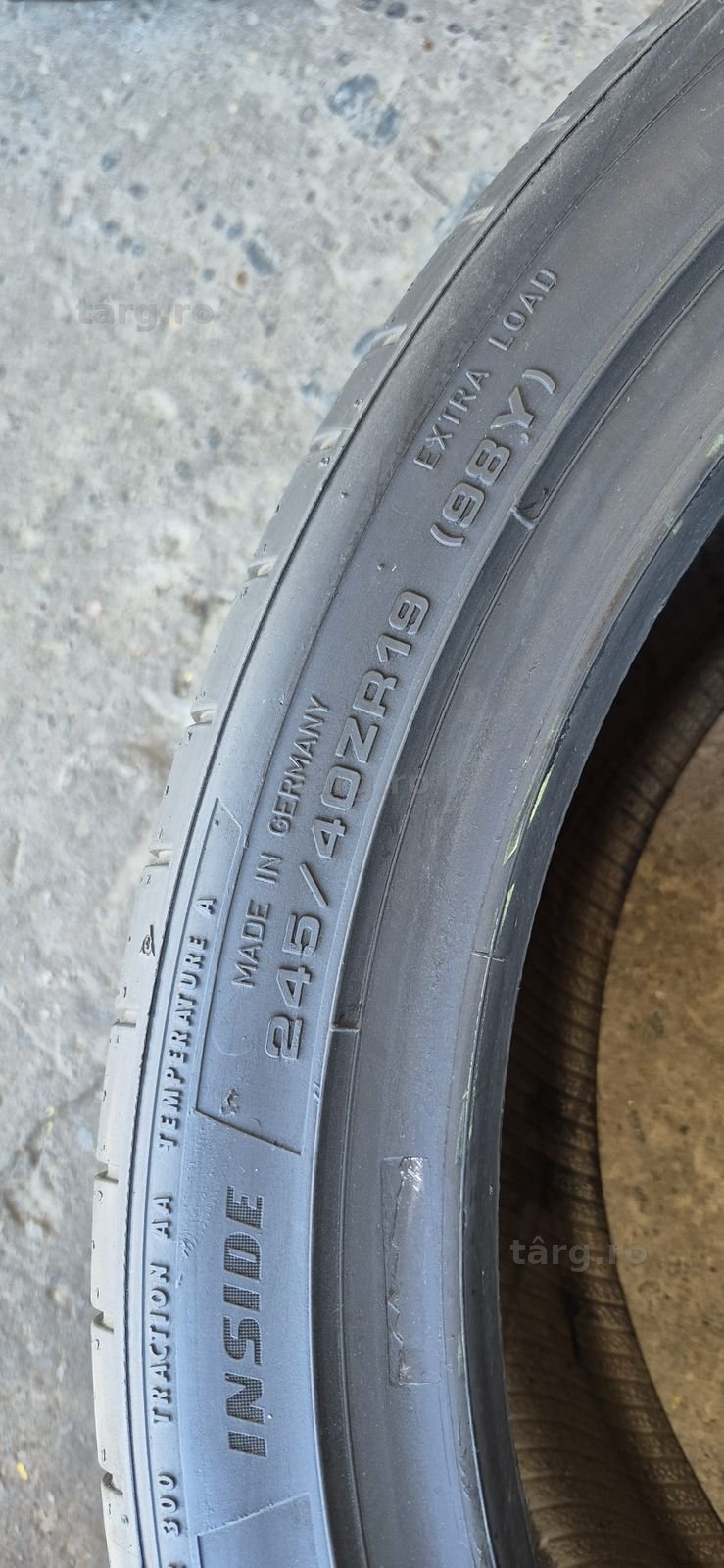 4 anvelope vara,fata Dunlop 245/40/19,spate Goodyear 275/35/19.Pret/bucata. 5