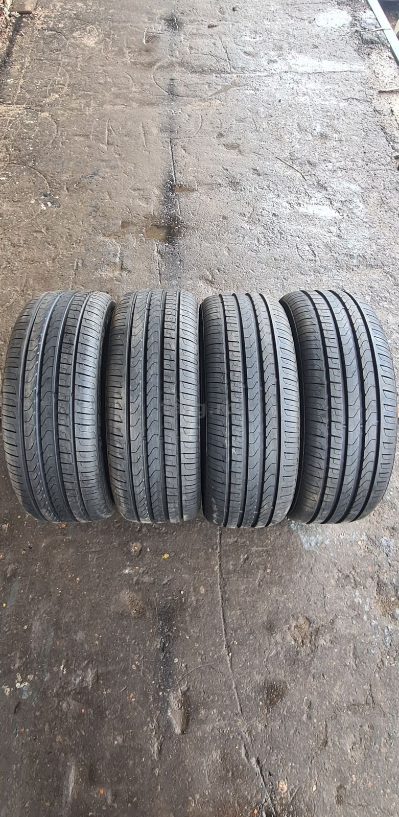 4 anvelope vara noi Pirelli 235/45/20