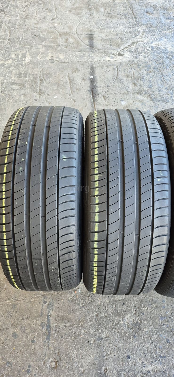 4 anvelope vara runflat  Michelin,fata 245/45/19,spate 275/40/19.Pretul este pe bucata. 2