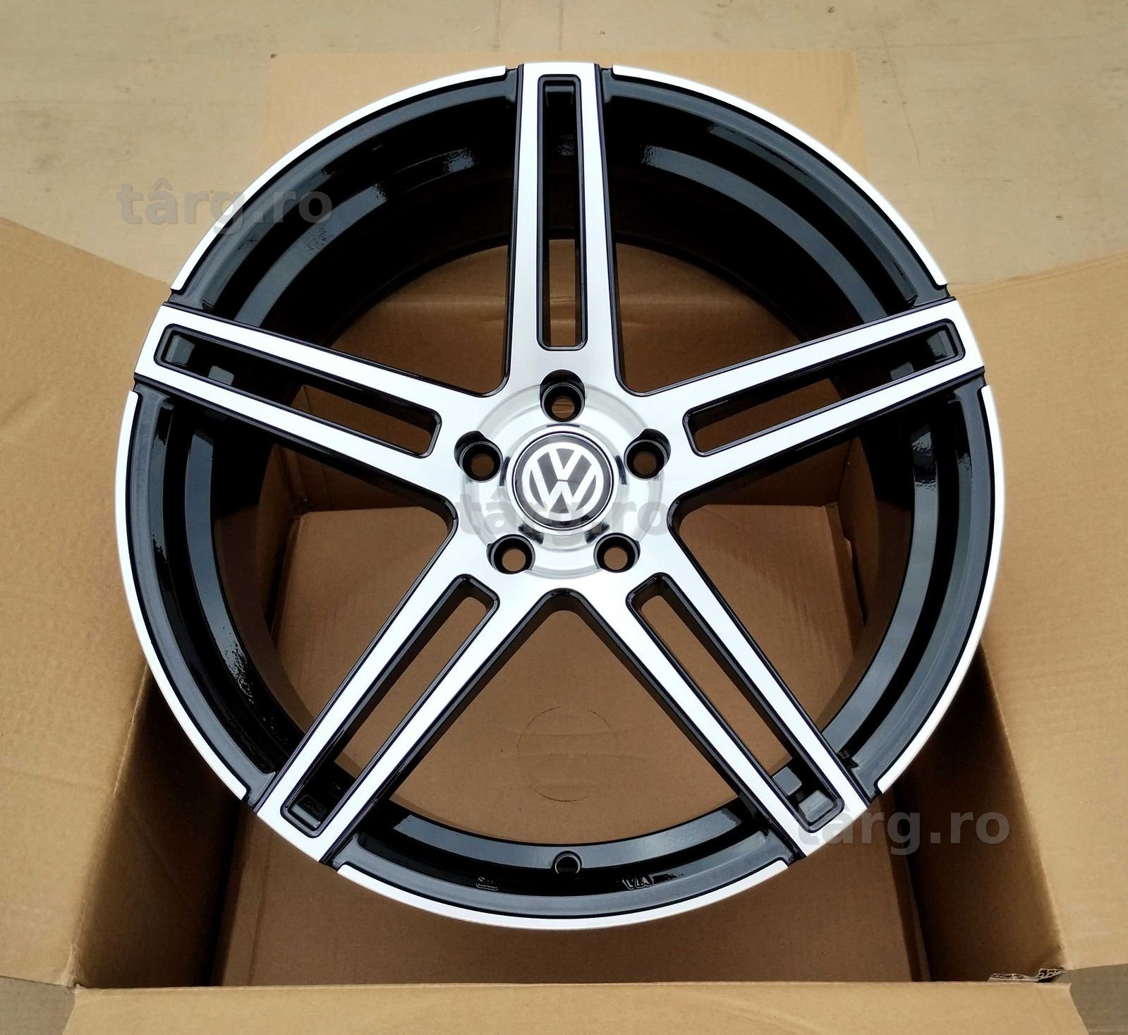 Jante Bicolore Concave  pe 19 VW Golf Passat Tiguan Arteon Touran Sharan Jante Noi cu Factura și Garantie