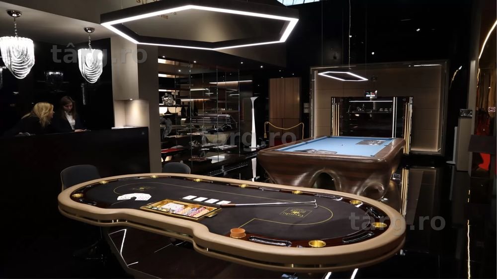 Masa de poker in STOC mase poker OZN pe CustomTables.eu stoc stoc stoc