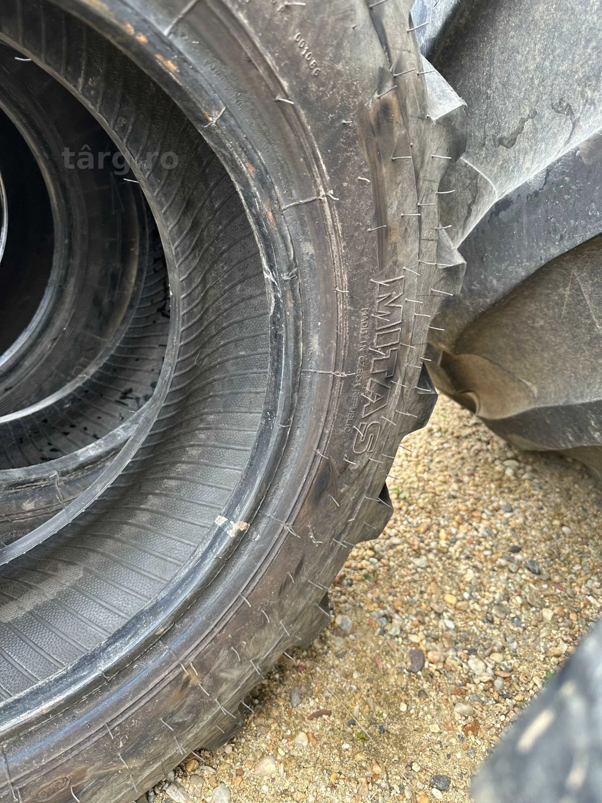 Anvelope sh 10.5 R18 Mitas 3