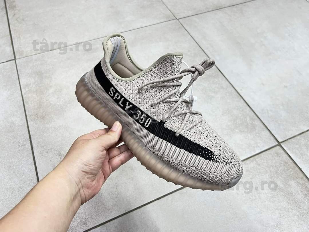 Adidas yeezy boost 350 v2,. 8