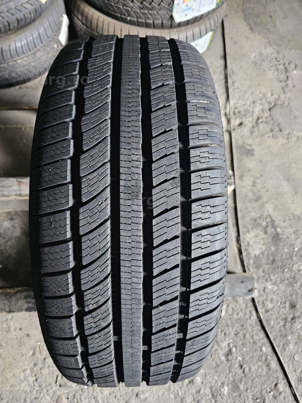 1 anvelopa allseason 245 45 18 Goldline