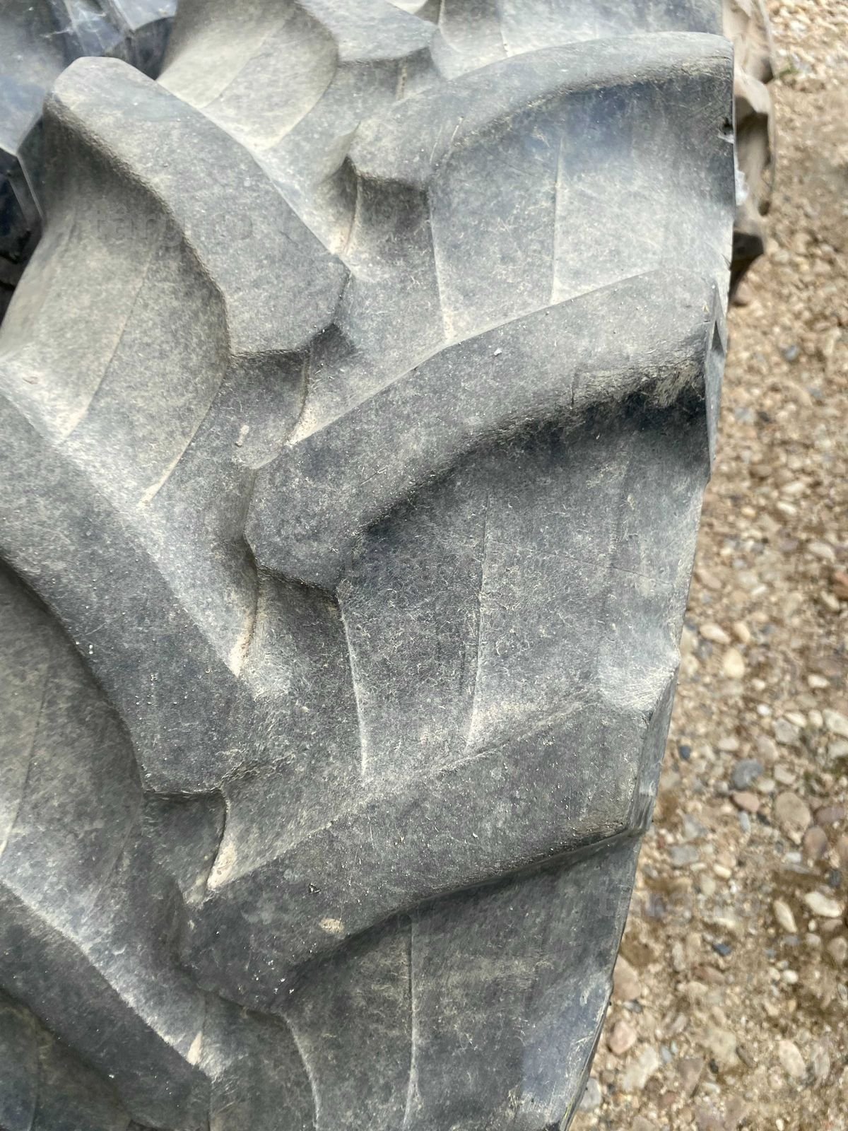 Anvelope 320.70 R20 Pirelli 5
