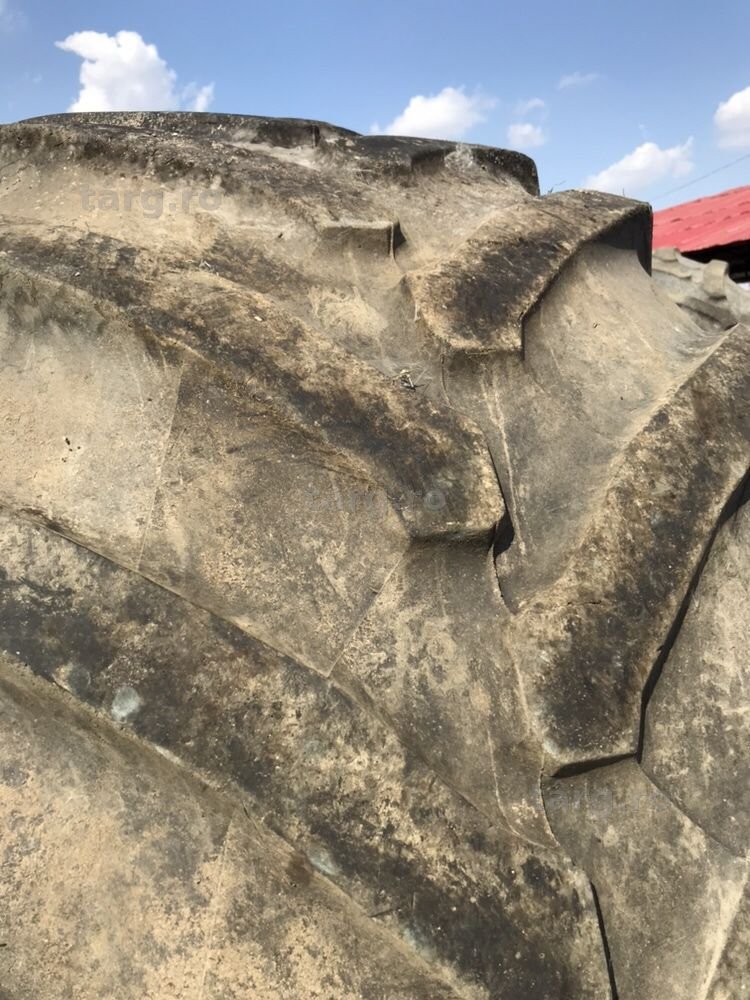 650/65r42 Pirelli 2
