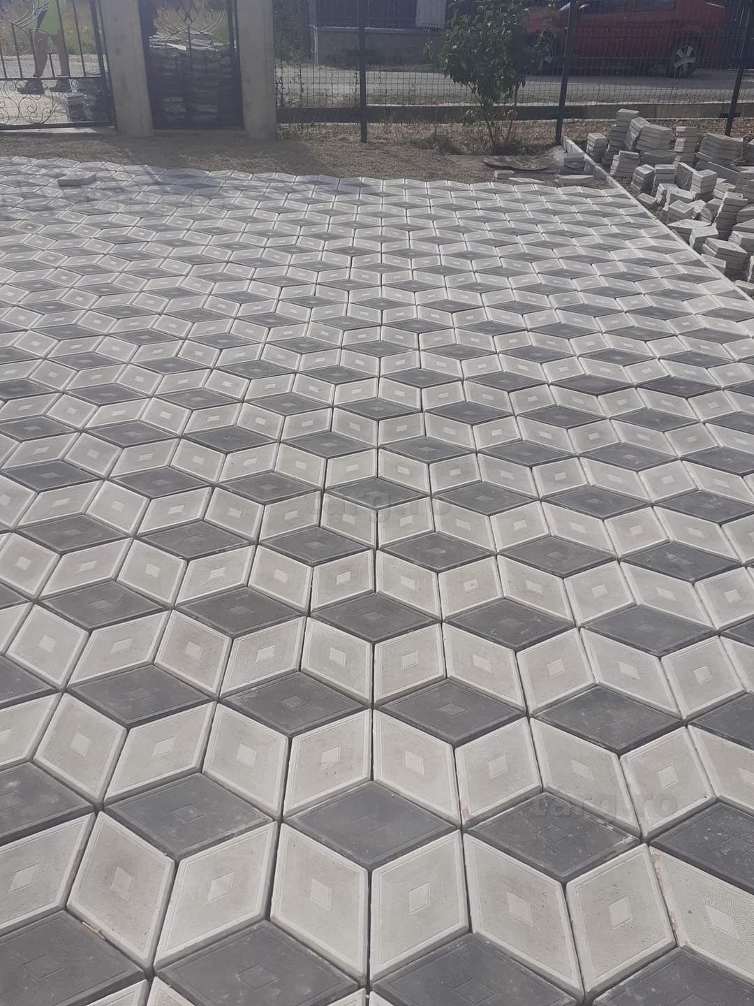 Fabrica de pavaje prețuri de la 39lei mp pavele model 40x40 Montaj
